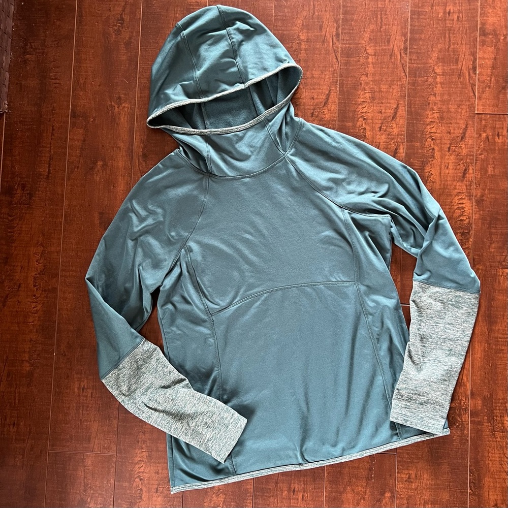 Avia Ladies Active Long Sleeve Fleece Lined Pullover hooded Active Shirt Medium